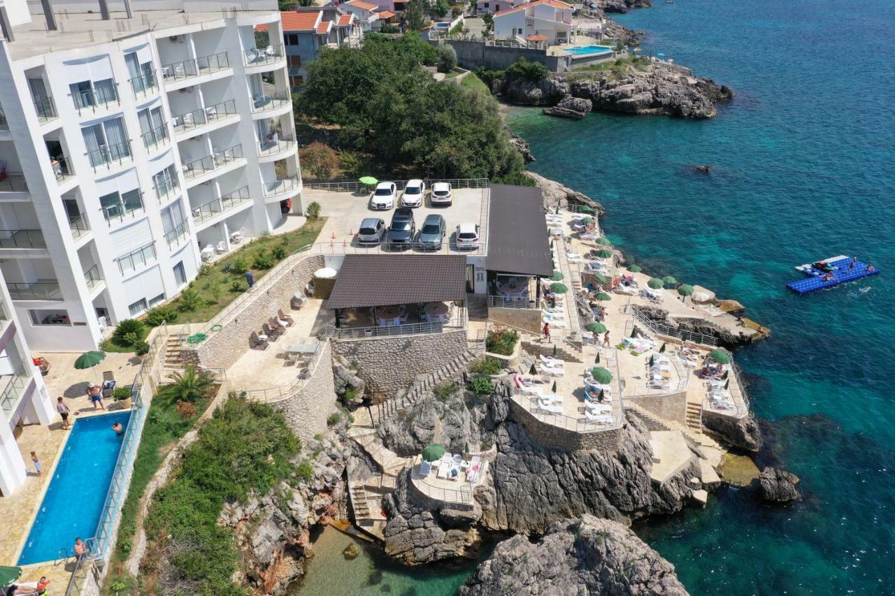 First Line Of The Sea 1 Appartement Dobra Voda Buitenkant foto